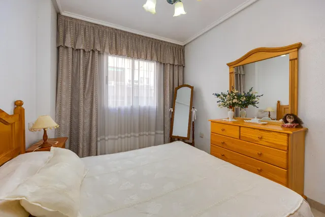 Apartamento de 2 dormitorios y piscina comunitaria en Playa del Cura — 15