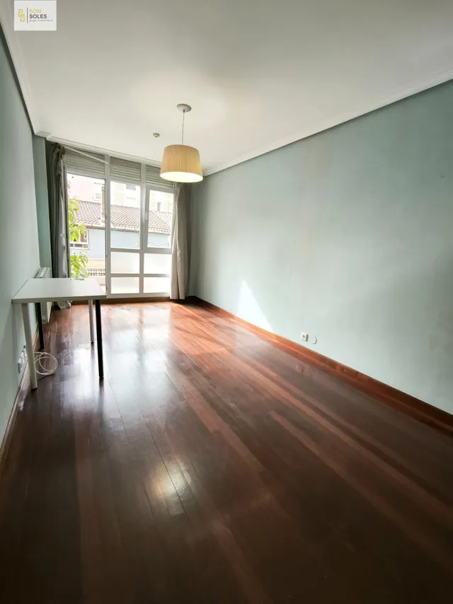 PRECIOSO BAJO EN ALQUILER CON DOS habitaciones Y AMPLIA TERRAZA. — 6