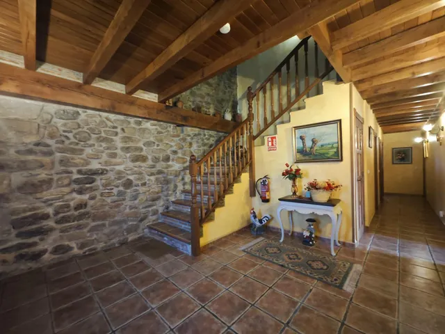 CASA PAREADA CON JARDÍN EN CIEZA — 6