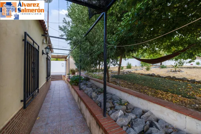 Casa independiente en Otura — 23