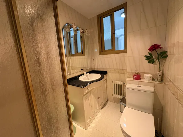 Piso 3 habitaciones 106m² en alquiler - Camino de ronda — 28