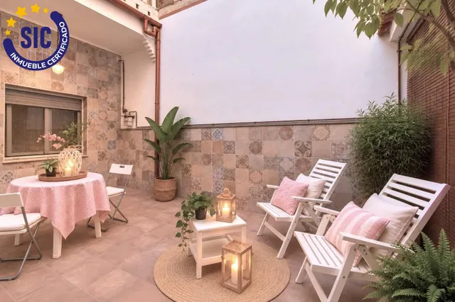 PRECIOSA PLANTA BAJA CON PERSONALIDAD EN PUERTO DE SAGUNTO
