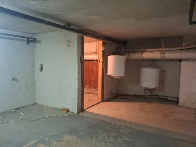 Alquilamos local comercial junto a Alfonso X — 10