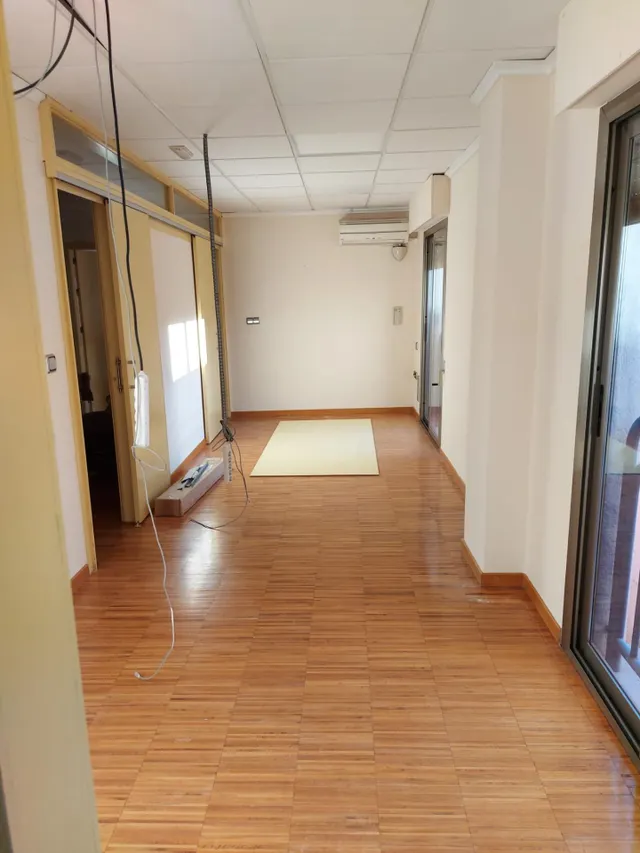 SE VENDE O ALQUILA LOCAL DE OFICINAS Y DESPACHOS EN BENIAJAN — 3