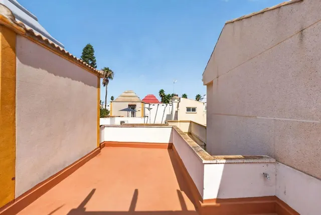 DÚPLEX CON SOLÁRIUM, JARDÍN, PISCINA Y JUNTO A C.C.HABANERAS/ CARREFOUR — 18