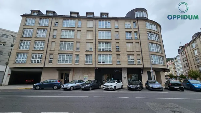 Local comercial 587m² en venta - Cee