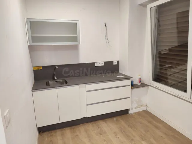 ¡Oportunidad Única! Local Comercial en el Corazón de Badajoz - foto 4