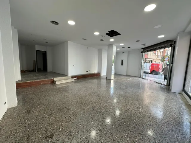Local comercial en Alquiler en Lliria — 9