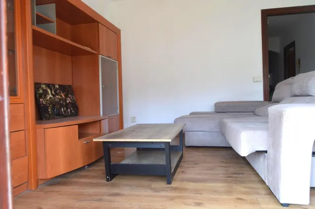 AMPLIO PISO DE CUATRO habitaciones EN ZONA PLAZA PARIS/ESCORXADOR — 10