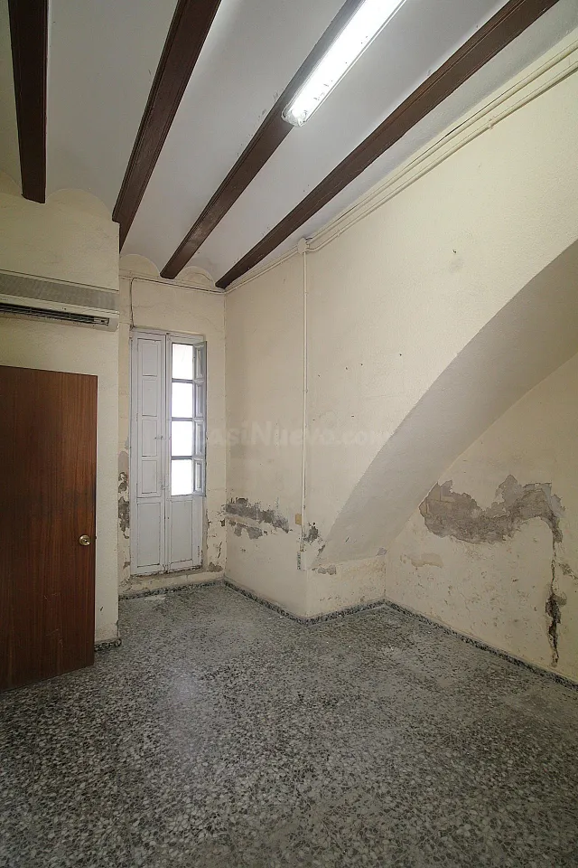 Planta baja completamente para reformar. - foto 4