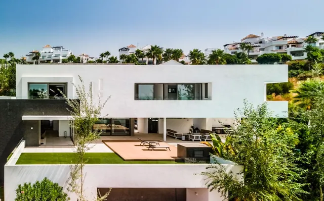 Chalet 4 habitaciones 857m² en venta - Costa del Sol