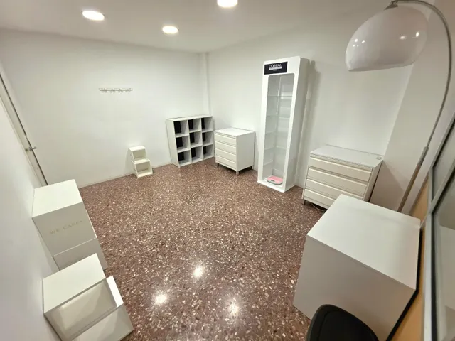LOCAL EN VENTA SITUADO EN LA RONDA MIJARES DE CASTELLÓN — 17