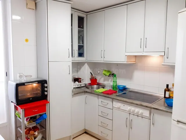 Alquiler de Piso para Estudiantes en Granada – Zona Gran Cap - foto 3