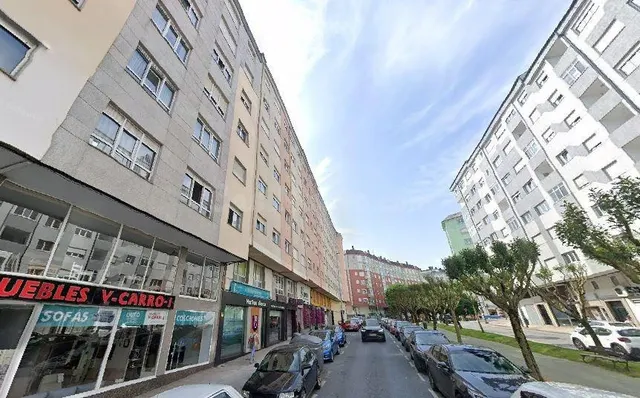 SE VENDE local comercial OKUPA en C DAS FONTIÑAS 201 de Lug - foto 2
