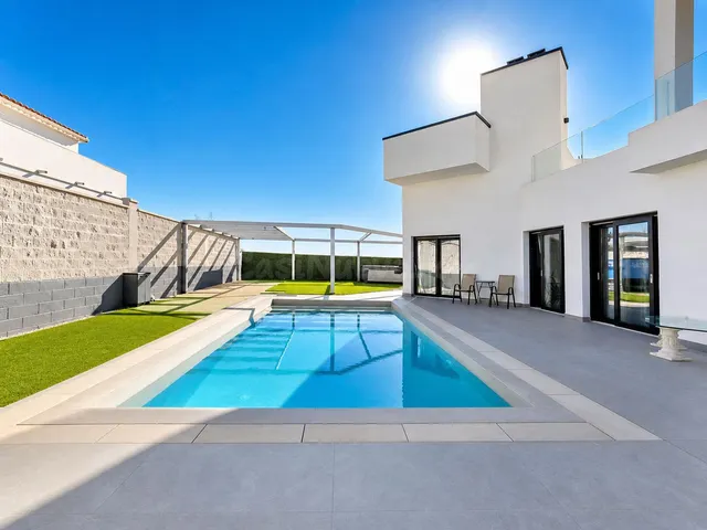 Chalet 3 habitaciones 260m² en venta - Costa Del Sol - foto 2