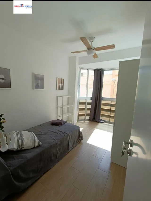 SE VENDE PIOS CALLE CUCARRO — 12