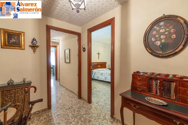 Amplia vivienda en pleno centro de Granada — 7