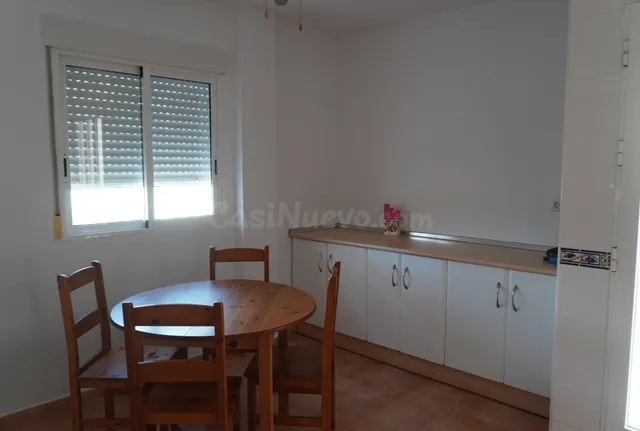 Dúplex en alquiler todo el año en El Alcolar – 3 dormitorios y gran patio exterior | 1.100 €/mes — 6
