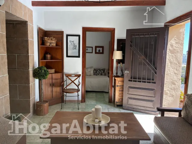 GRAN FINCA RODEADA DE NATURALEZA, CON AMPLIO TERRENO, GARAJE - foto 5