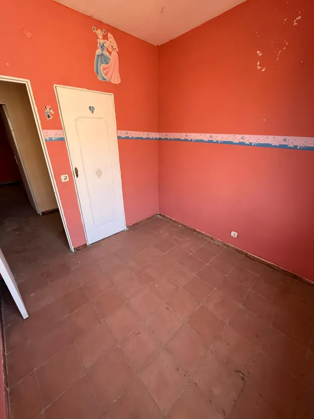 Oportunidad en Pinar del Rey: Piso de 3 dormitorios para reformar. — 13
