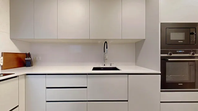 7ª PLANTA REFORMADA Y MUY TRANQUILA JUNTO AL NUEVO PARQUE DE LA SAGRERA — 25