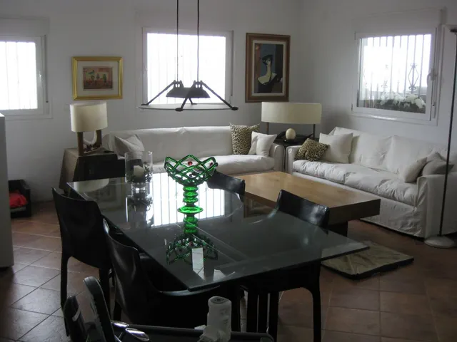 MAGNIFICA CASA CON JARDIN — 8