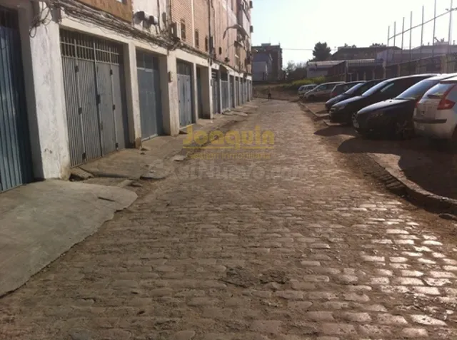 ESTUPENDO LOCAL EN CARLOS III. - foto 2