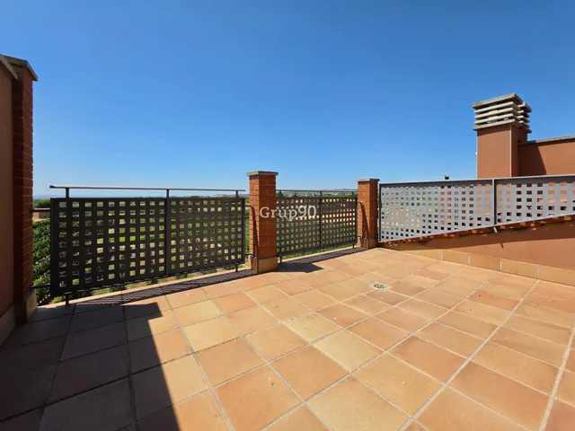 ¡a estrenar! espectacular casa adosada con gran jardín a 20 min de Lleida — 47