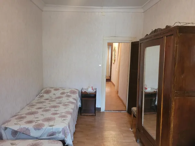 PISO DE 4 habitaciones, CÉNTRICO — 6