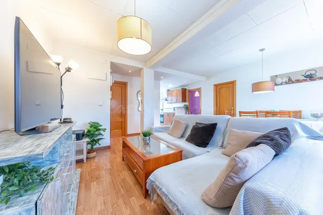 ¡Atención Inversores! Se vende piso de 2 dormitorios alquila - foto 5