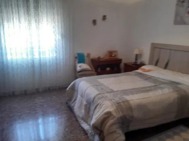 Casa vallada en la ciudad — 41