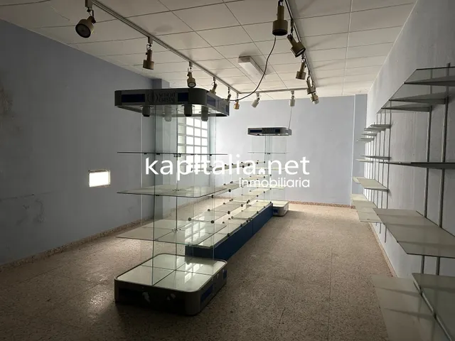 Local comercial a la venta en L´Olleria (Valencia) — 16