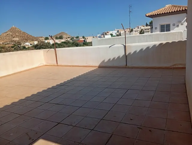 Amplio Piso de 2 habitaciones en el Corazón de Vera — 10