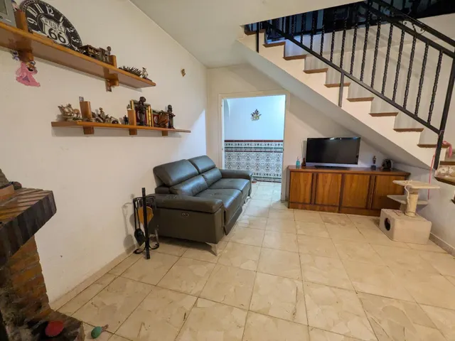 AMPLIO CHALET Urbanización El Mirador de Hontoba (Guadalajara) — 12