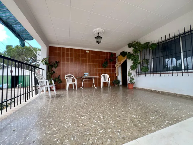 FINCA CON PISCINA, HUERTO, POZO Y VIVIENDA DE 3 PLANTAS — 33
