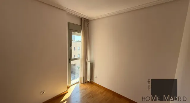 ESTUDIO HOME MADRID OFRECE vivienda de 99 m2 construidos, en urbanización cerrada, en la zona de Montecarmelo. — 18