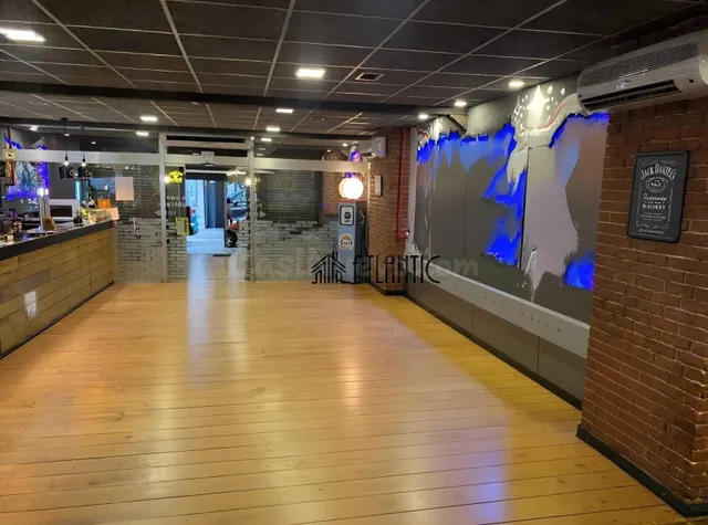 Local comercial 132m² en alquiler - Centro - Areal — 4