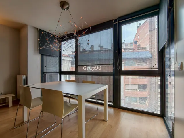 ÁTICO DÚPLEX CON TERRAZA PRIVADA JUNTO A RICARD VINYES — 12