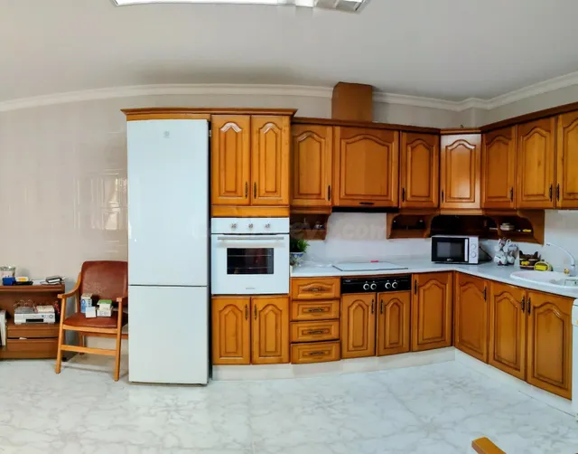 PISO EN MACAEL CON EXCELENTE UBICACIÓN Y EN PERFECTAS CONDIC - foto 5