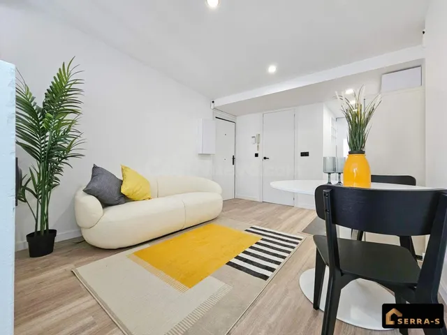 Ático con encanto y fantástica terraza privada en el centro de Barcelona — 3