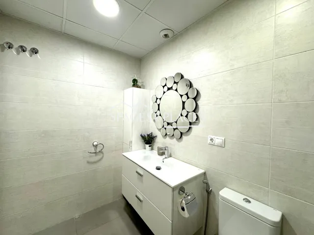Alquiler piso  de 3 habitaciones en residencial con piscina — 12