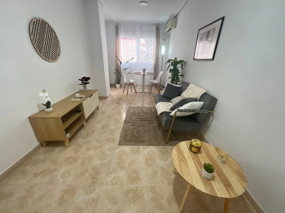 Gran apartamento en Torrevieja: 1 baño, 1 aseo