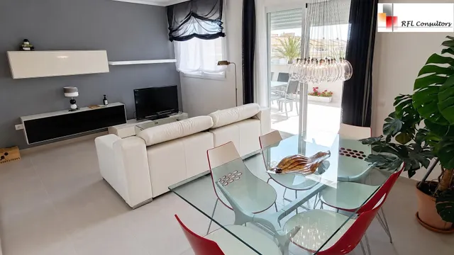 GRAN ÁTICO CON 3 TERRAZAS EN URBANIZACIÓN DE LUJO — 7