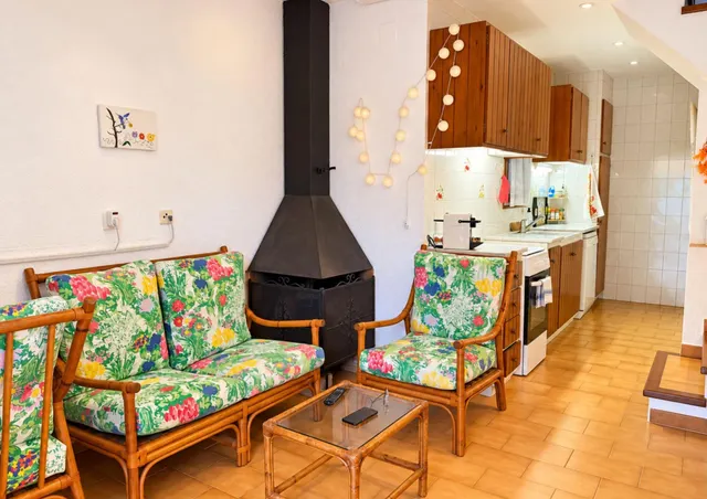 Casa a solo 300 metros de la playa, con dos terrazas y vistas despejadas en l'Escala — 11