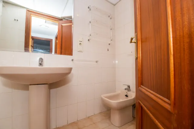 SE ALQUILA FANTÁSTICO PISO JUNTO A SAN JERÓNIMO — 21