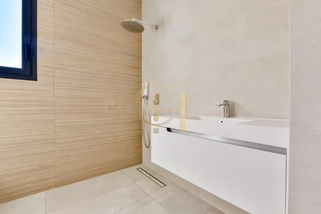 Moderna villa independiente con piscina privada y garaje — 29