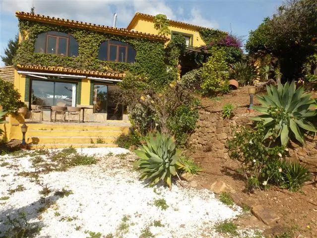 Chalet 6 habitaciones 380m² en venta - Costa Del Sol - foto 2