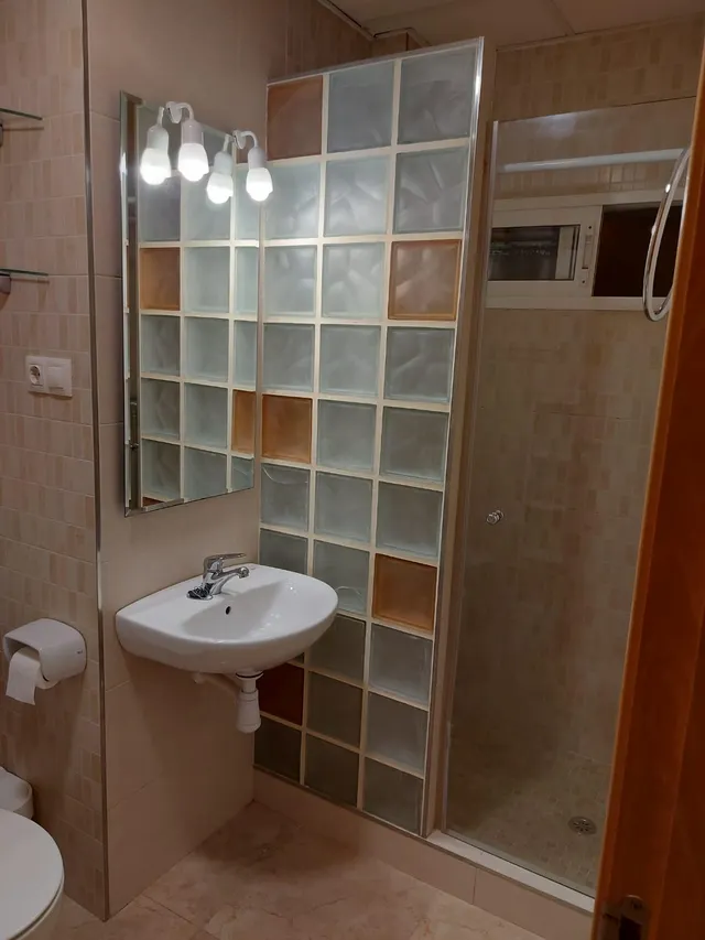 DISFRUTA DE TU AMPLIO LOFT EN REINA VICTORIA — 38