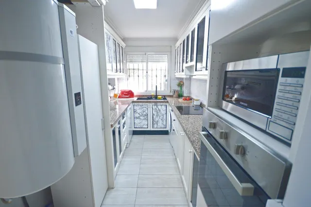 FANTASTICO CHALET CON PISCINA PROPIA Y COMUNITARIA, IDEAL PARA FAMILIAS — 23