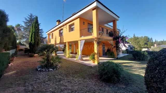 MARAVILLOSO CHALET URBANO CON 3 HAB. PISCINA "345.000€" - foto 4